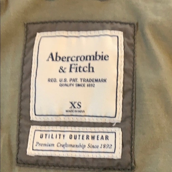 Abercrombie & Fitch vest - Picture 6 of 6
